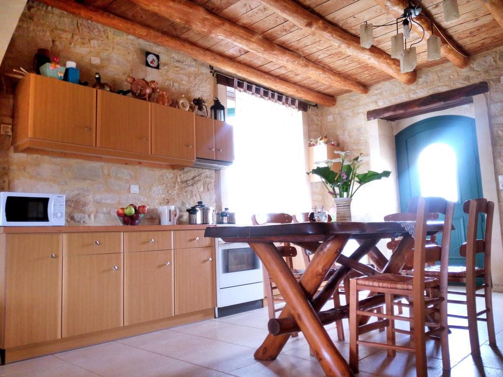 Villa Aloni Margarítai Quarto foto